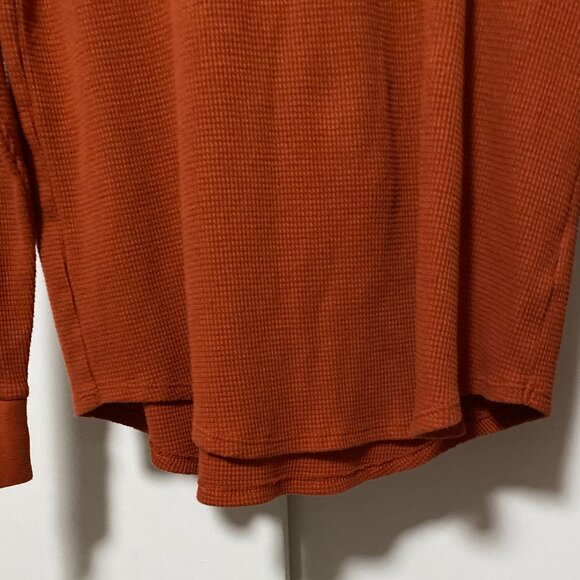 Bundle of 2 size XL, long sleeve, waffle knit shirts. - Picture 6 of 15